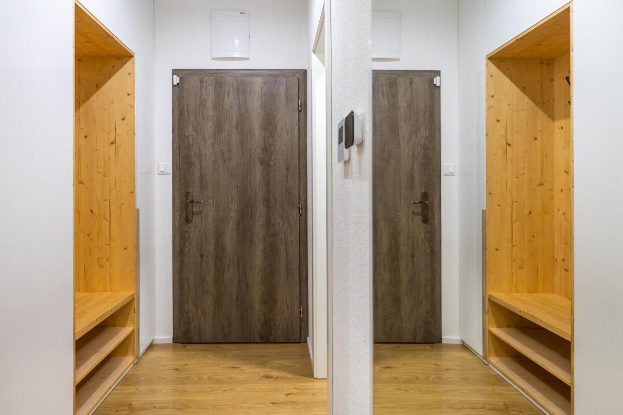 Lucnica Apartments Тале Екстериор снимка