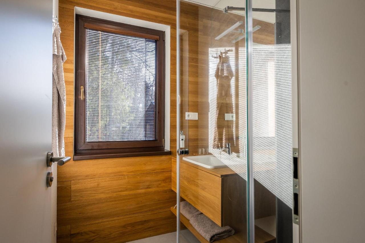 Lucnica Apartments Тале Екстериор снимка