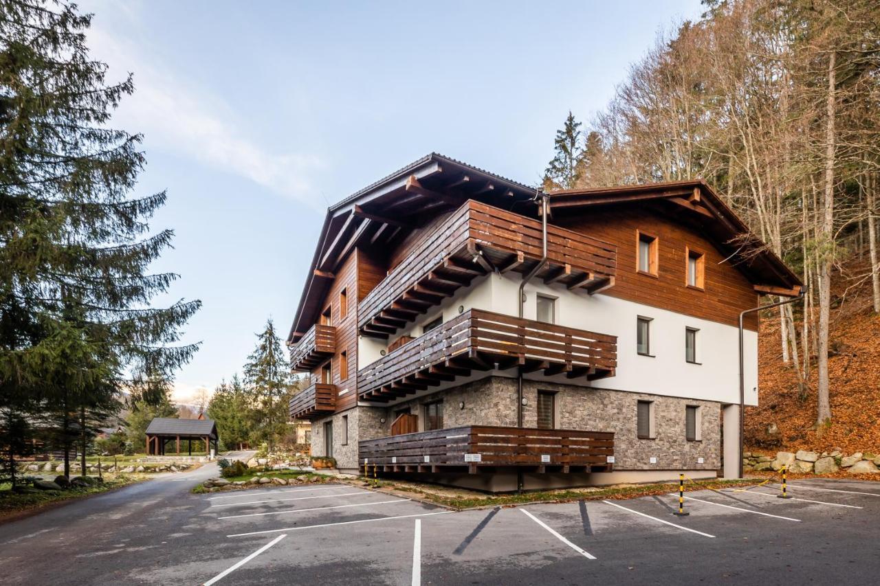 Lucnica Apartments Тале Екстериор снимка